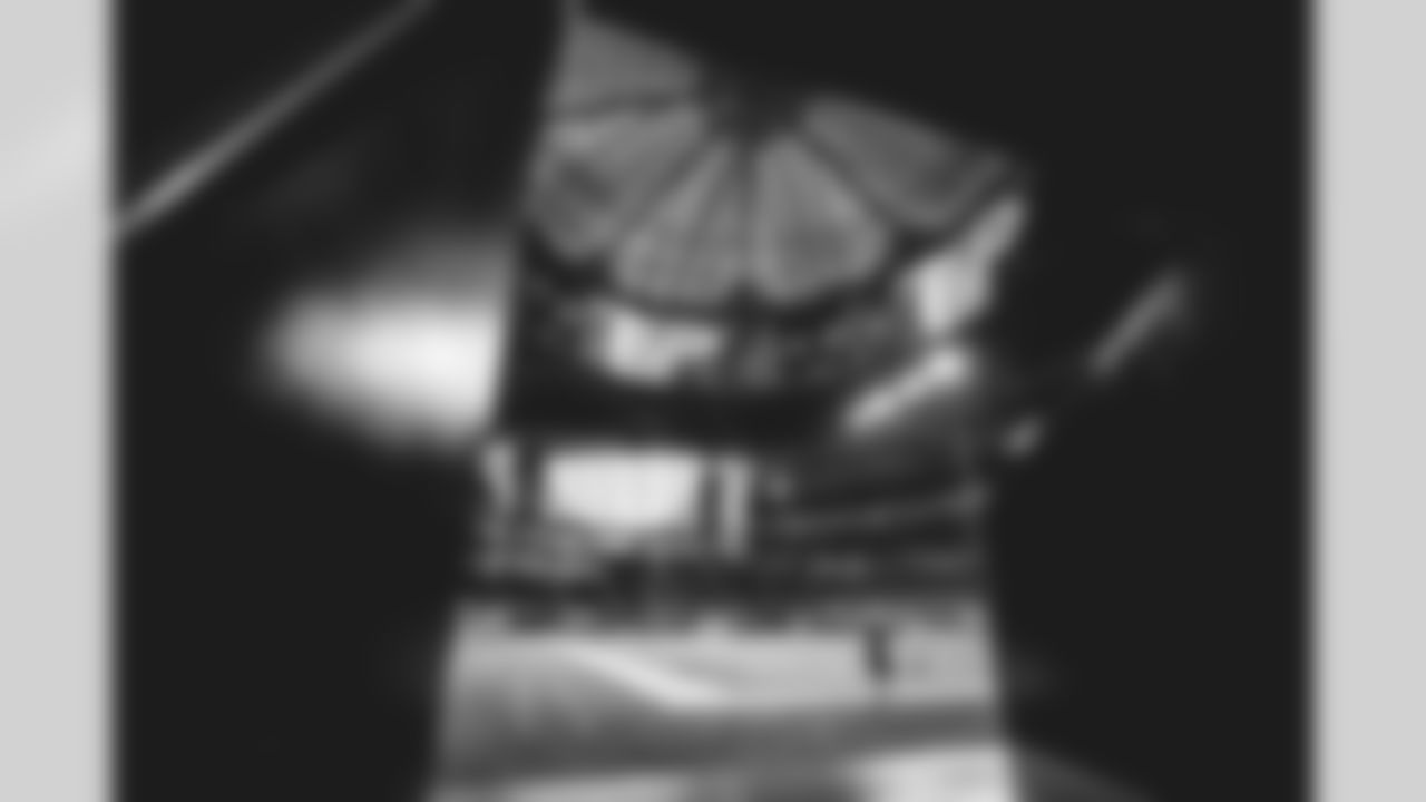 E_5D4_5502