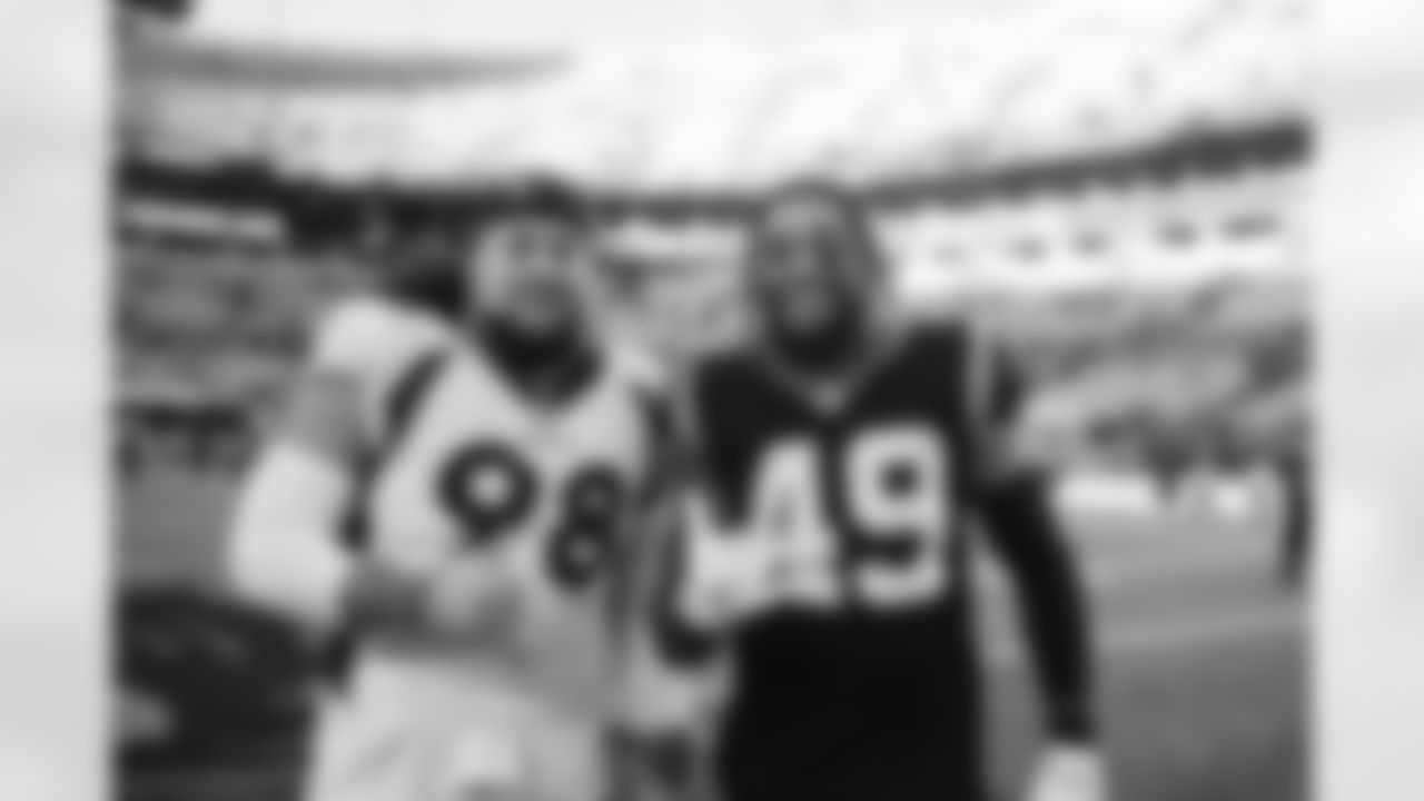 221127 Panthers vs Broncos-36