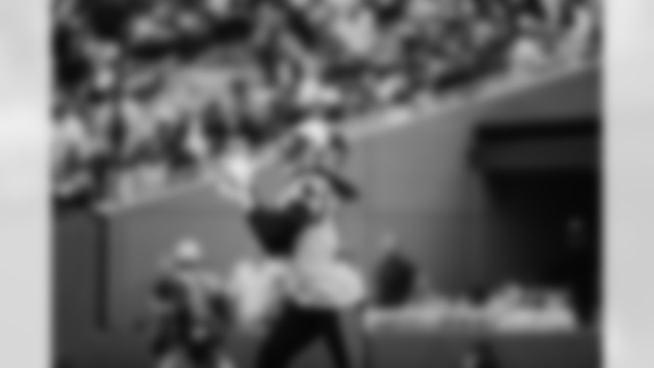 220925 WK 3 New Orleans Saints-703