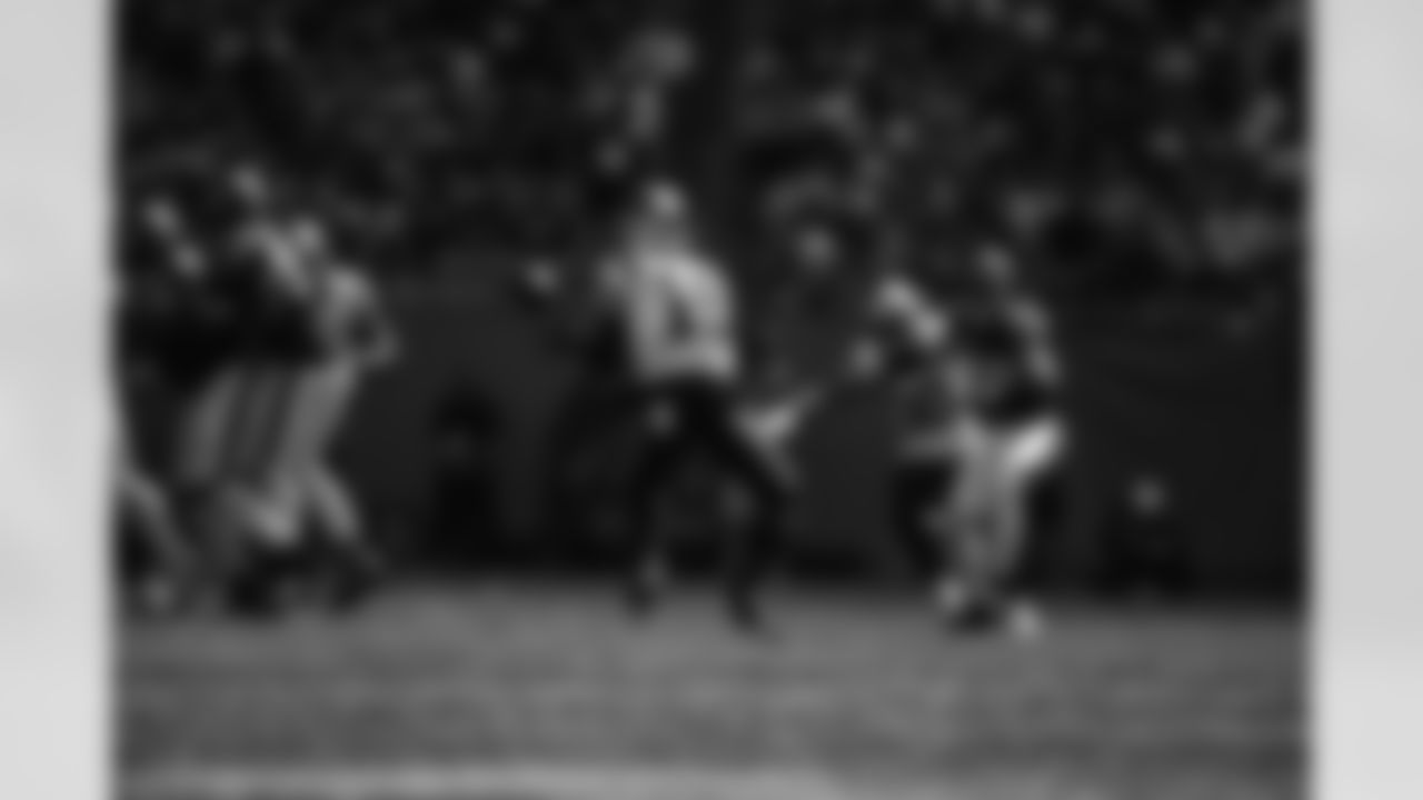 231001 WK 4_Vikings_Game Action-218
