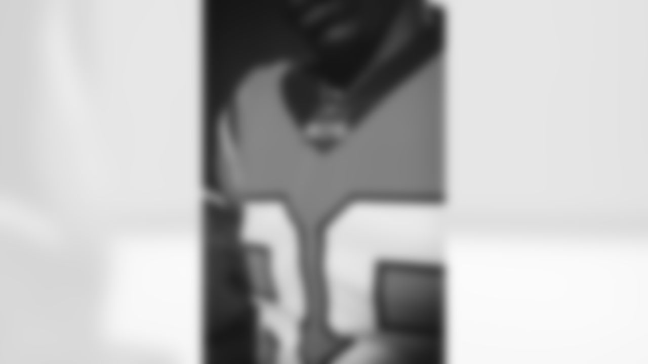 E_DX3_2774