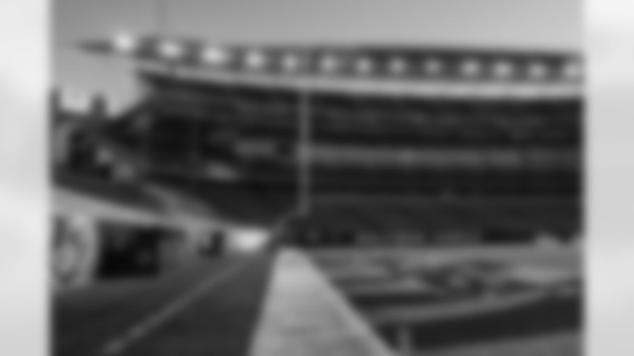 221106 Panthers at Bengals-36