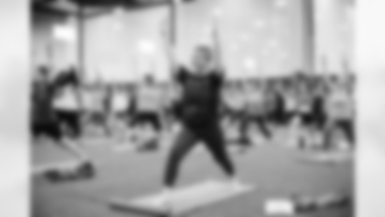 230419 InspiHER Yoga -118