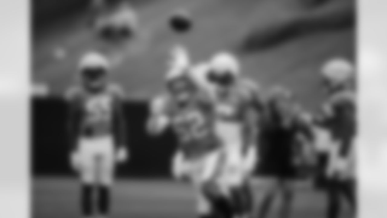 LB - 52 - Isaiah Graham-Mobley
LB - 55 - Corey Littleton