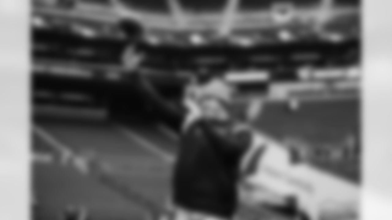 221211 Panthers at Seahawks-262
