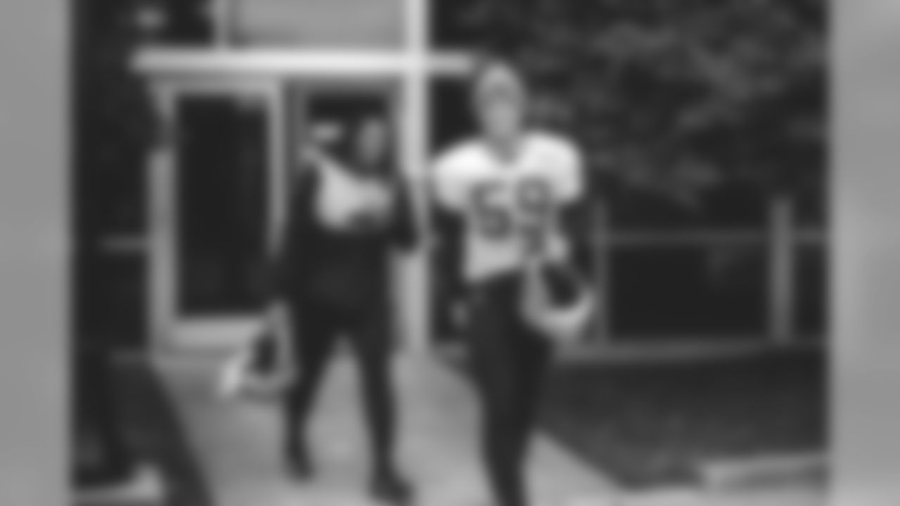 191114walkouts_298