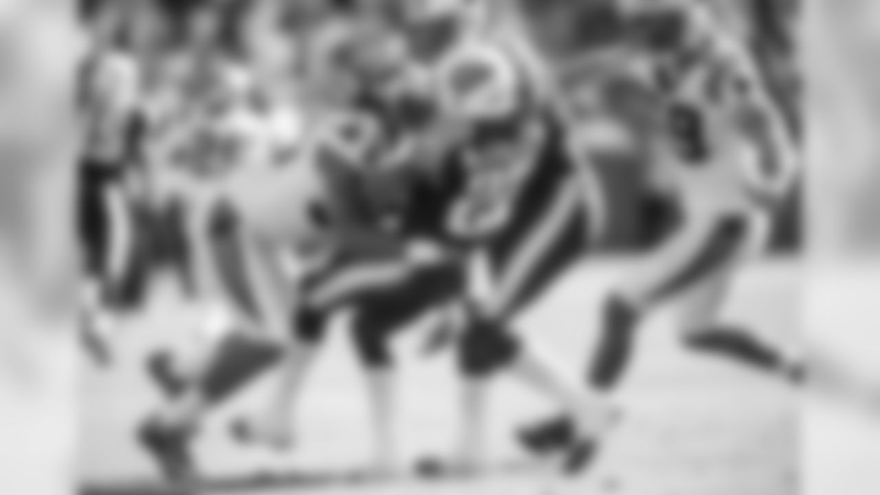 LB Shaq Thompson