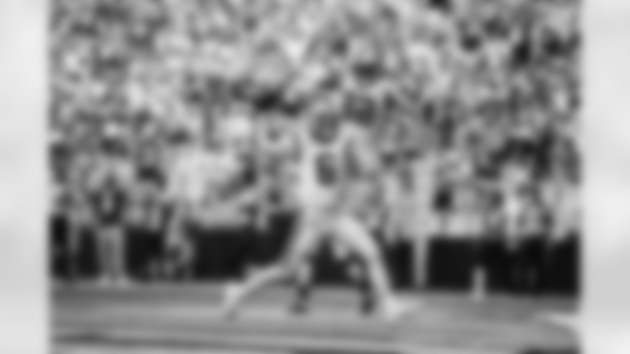 QB - 6 - Baker Mayfield
TE - 82 - Tommy Tremble
