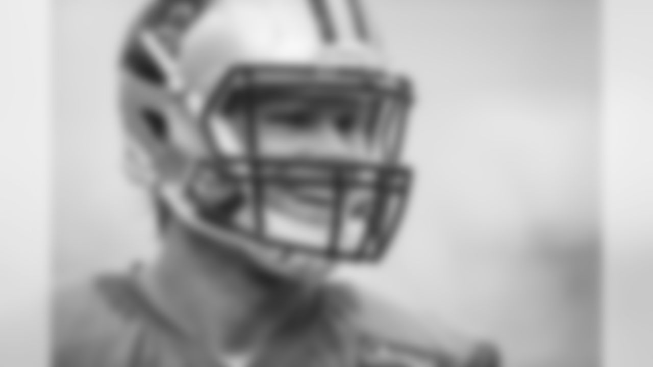 TE Greg Olsen