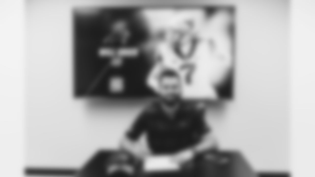 RookieSignings_27