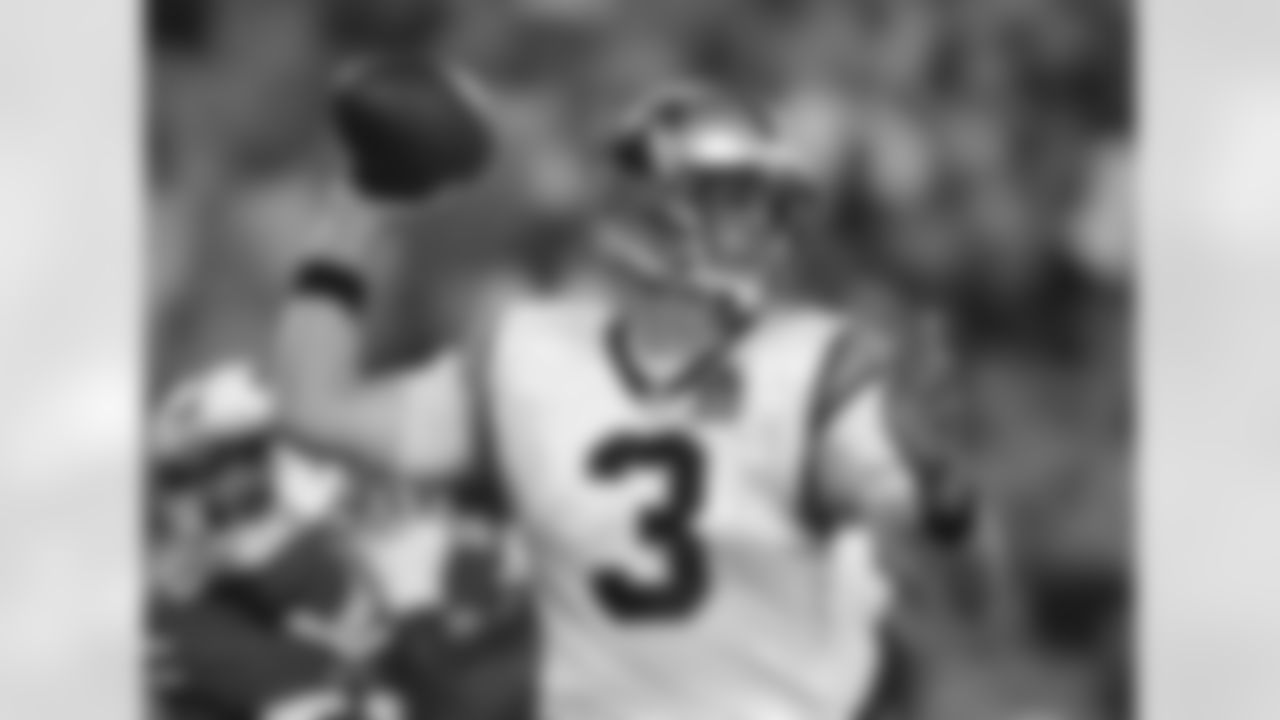 QB Derek Anderson