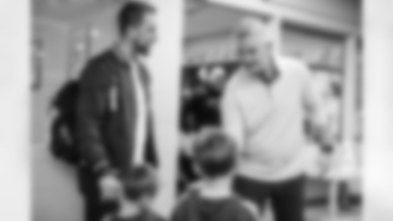 230321 Free Agency-53