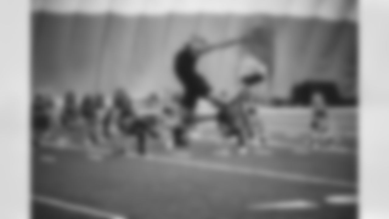 E_1D3_7674