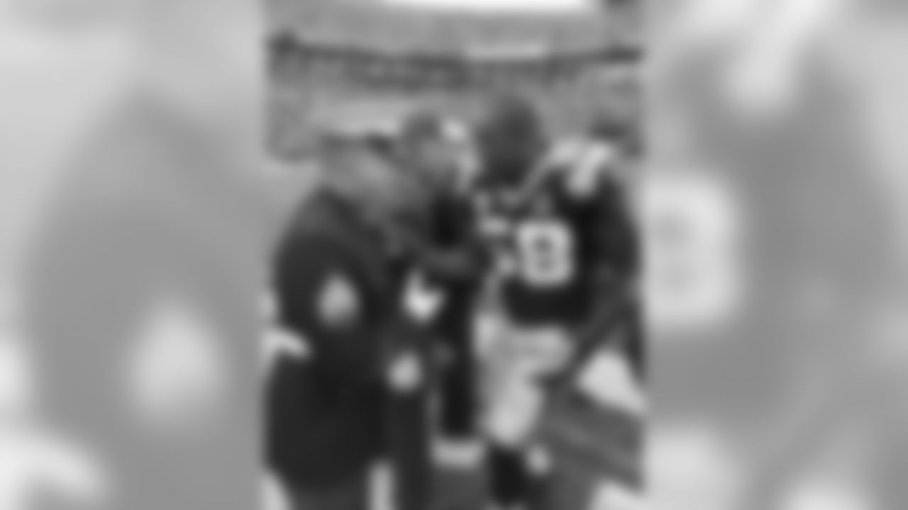 LB Thomas Davis