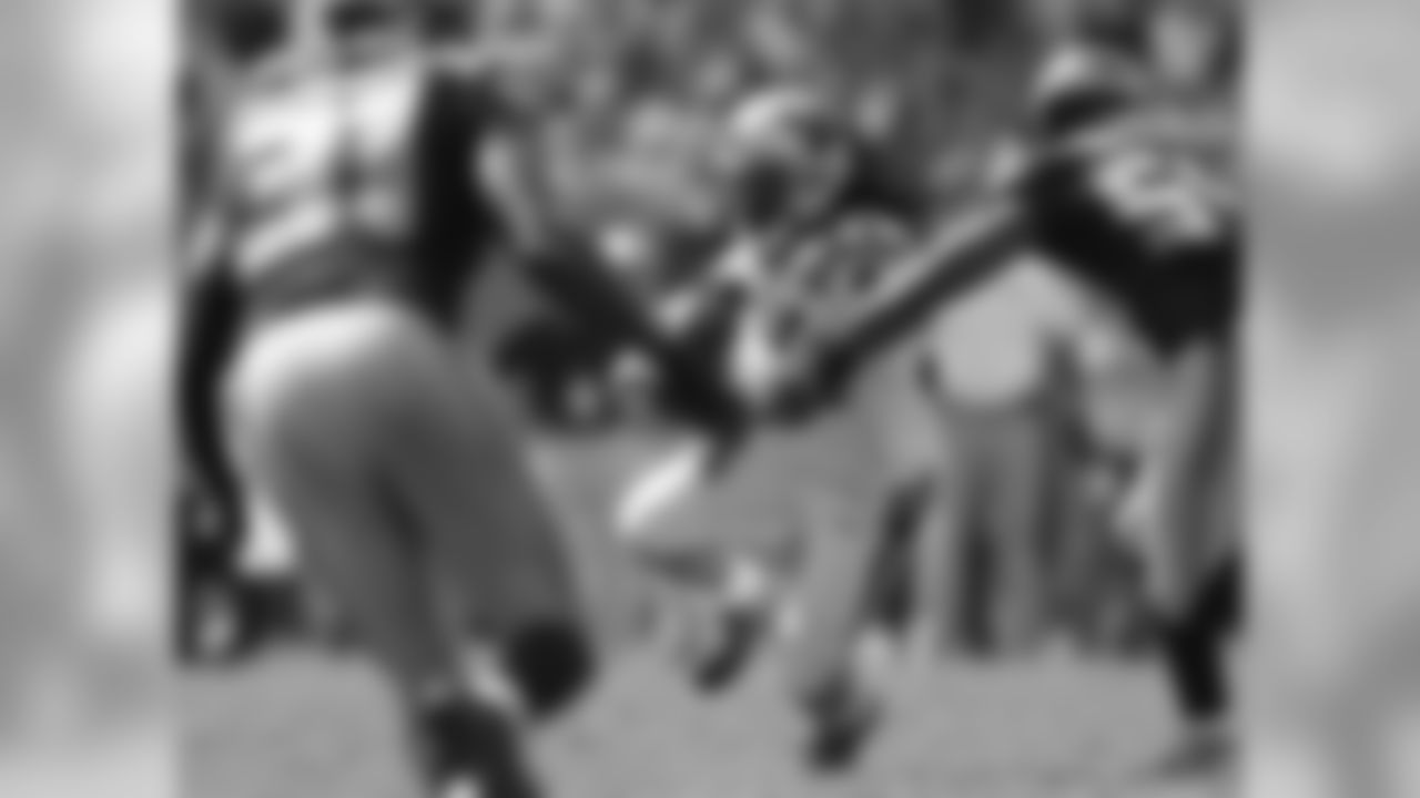 RB DeAngelo Williams