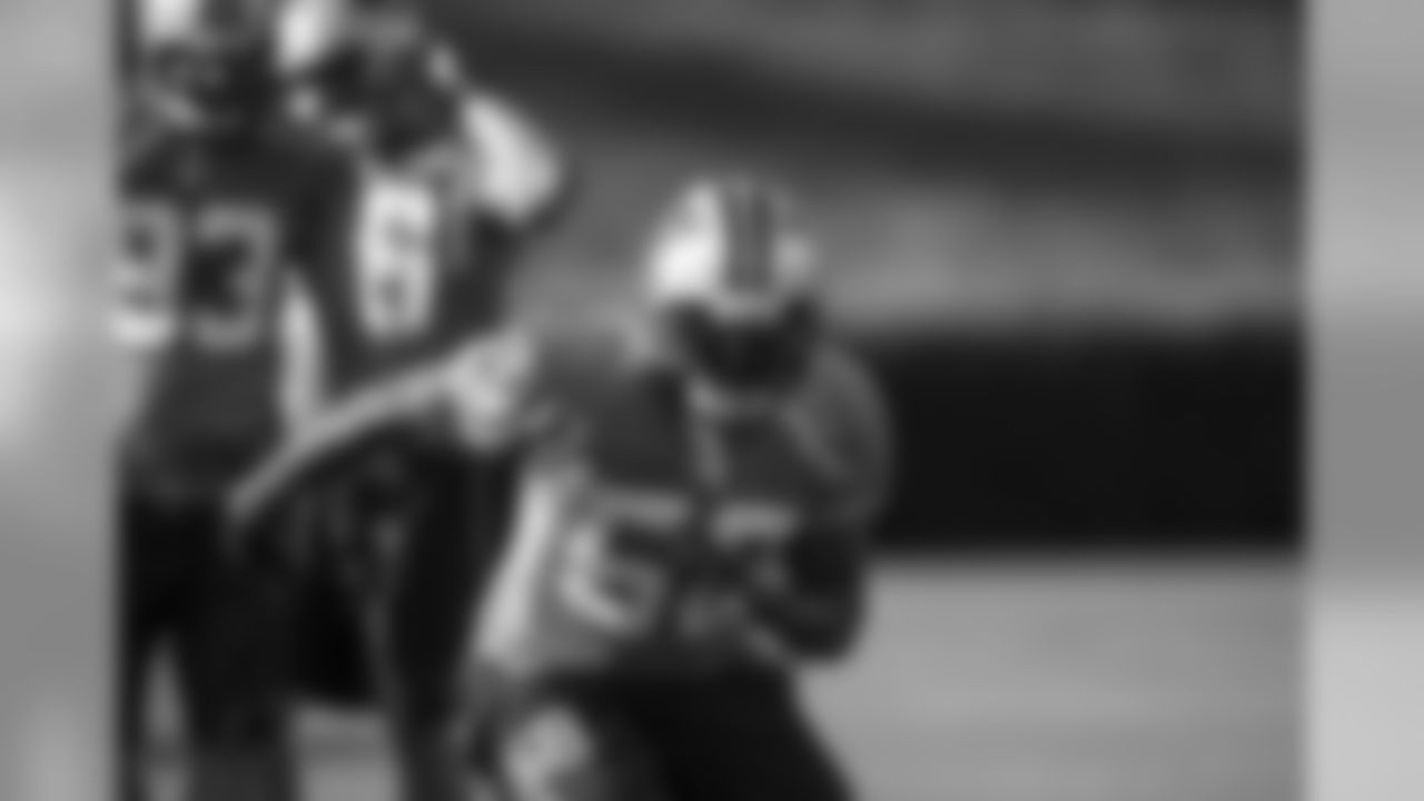 LB Thomas Davis