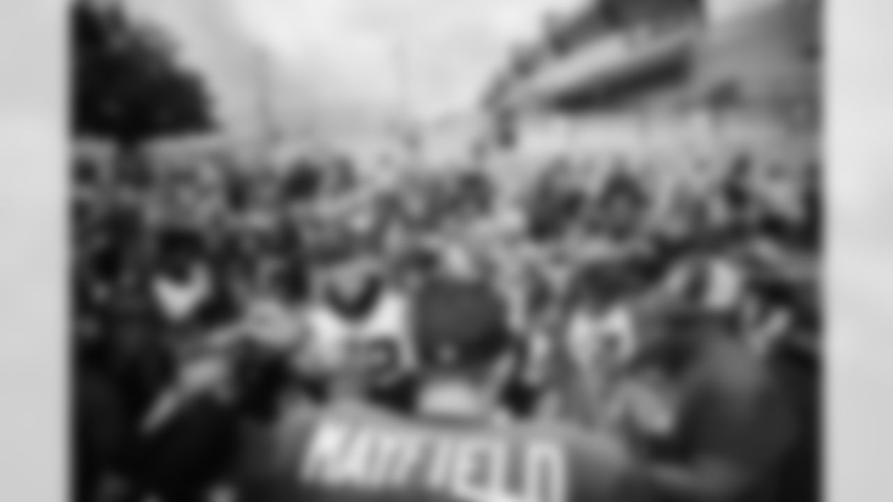 QB - 6 - Baker Mayfield