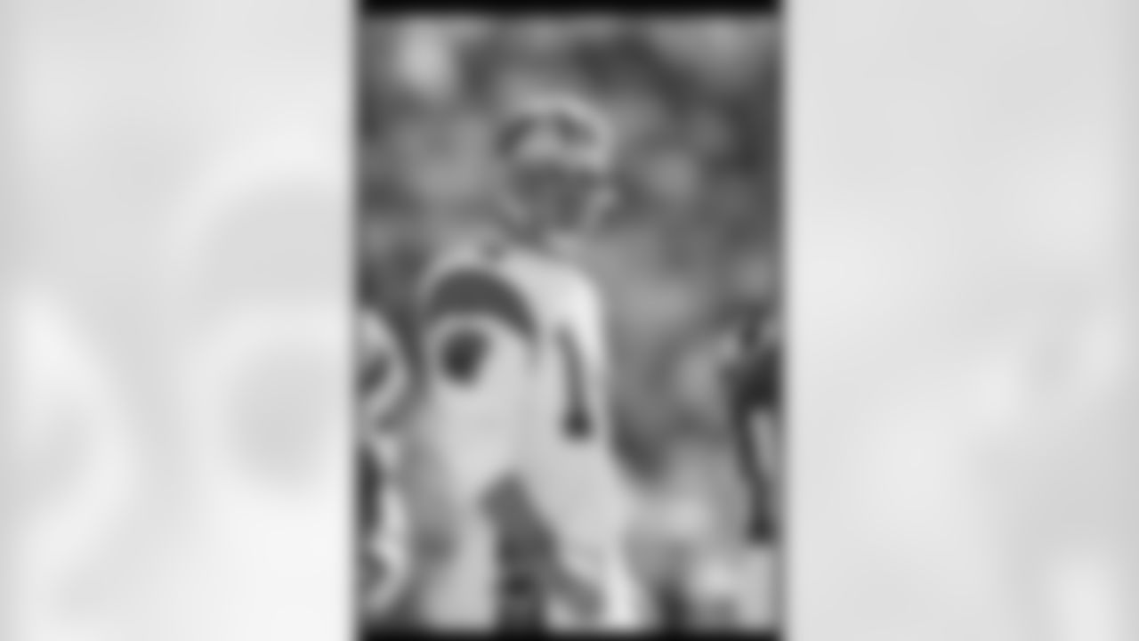 10 Sep 1995: Quarterback Frank Reich of the Carolina Panthers looks on during a game against the Buffalo Bills at Rich Stadium in Orchard Park, New York. The Bills won the game, 31-9. Mandatory Credit: Rick Stewart /Allsport