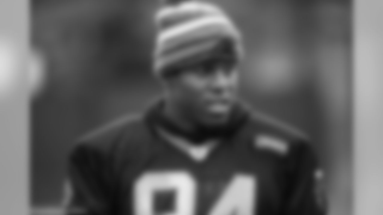 DE Kony Ealy