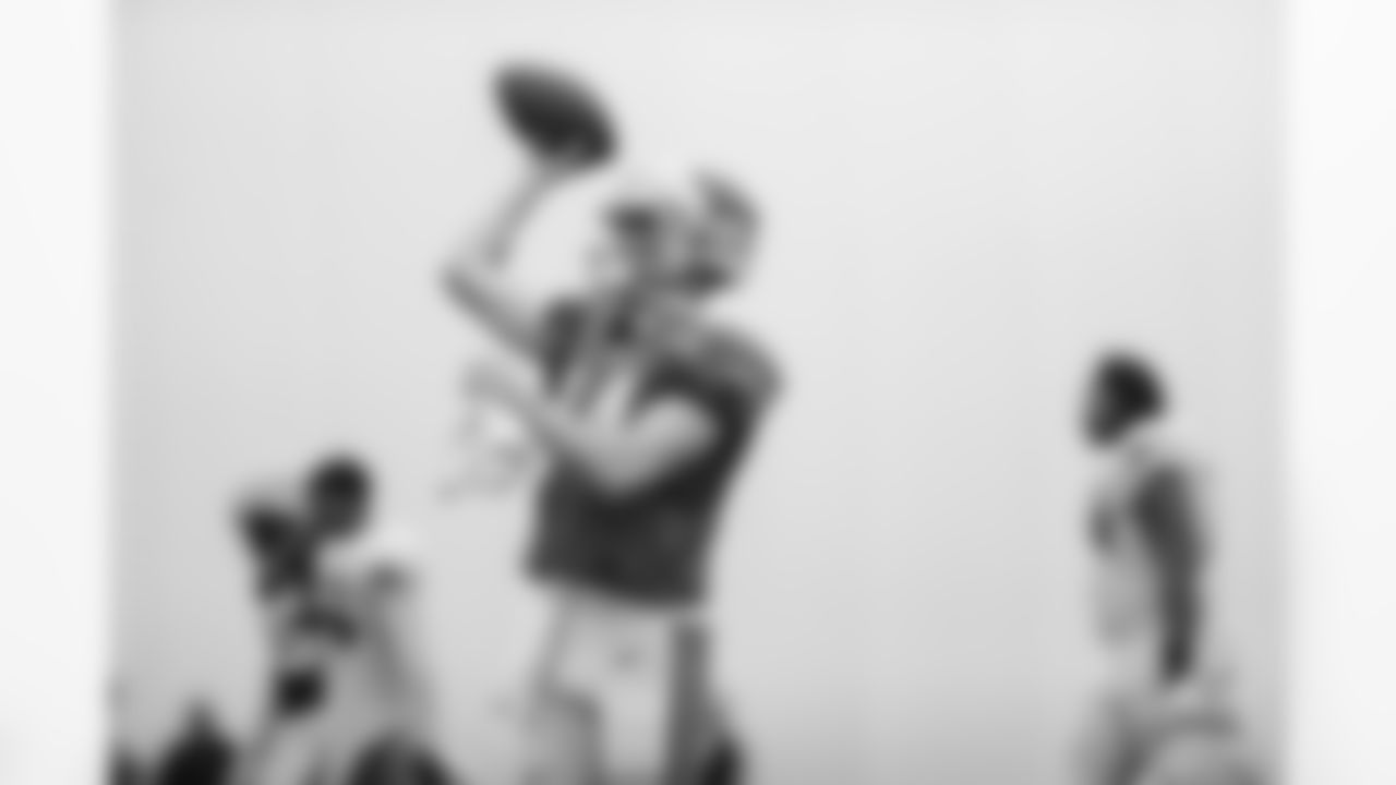 QB - 14 - Sam Darnold