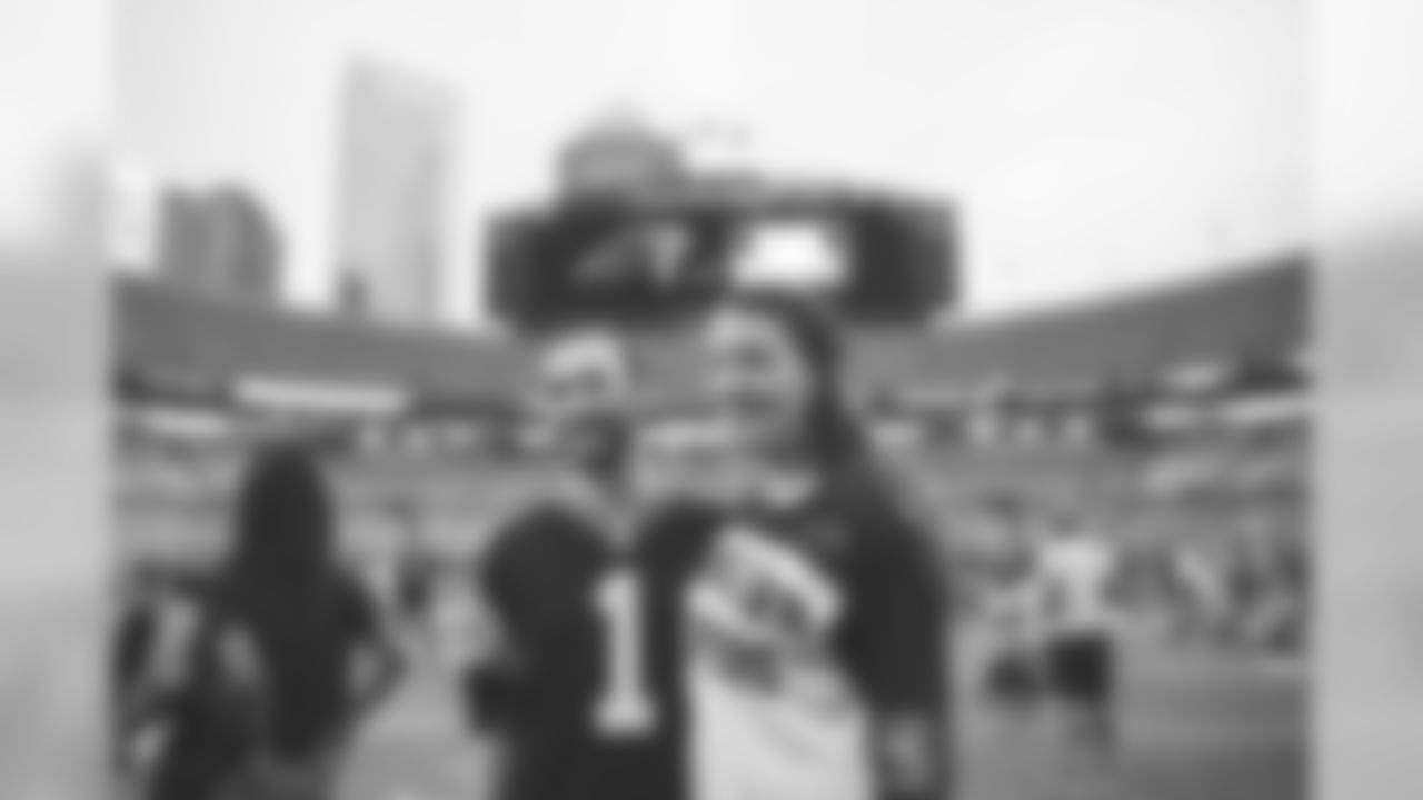 19042DraftParty_332