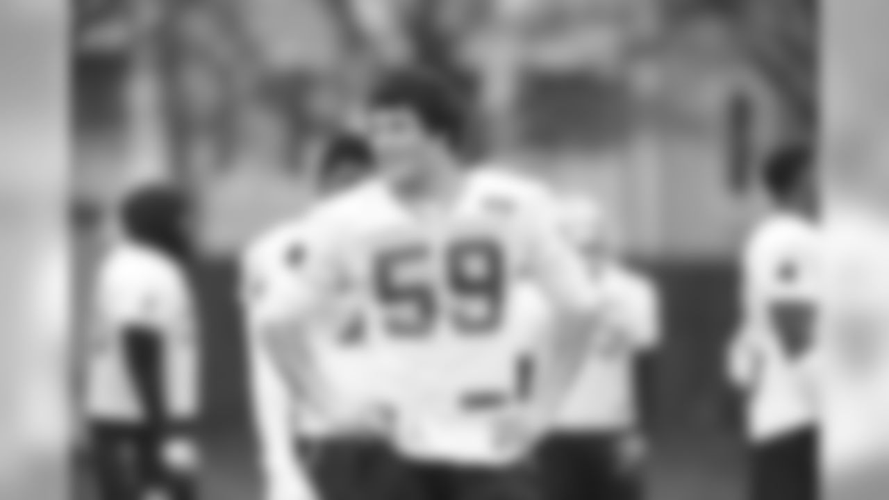 LB Luke Kuechly