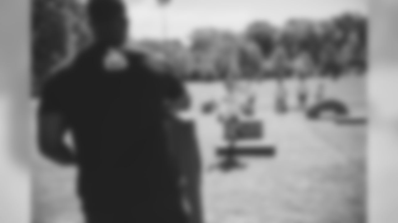 190424JonathanStewartPlay60_194