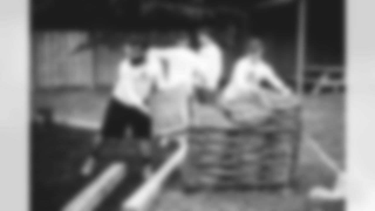 E_DX3_2576
