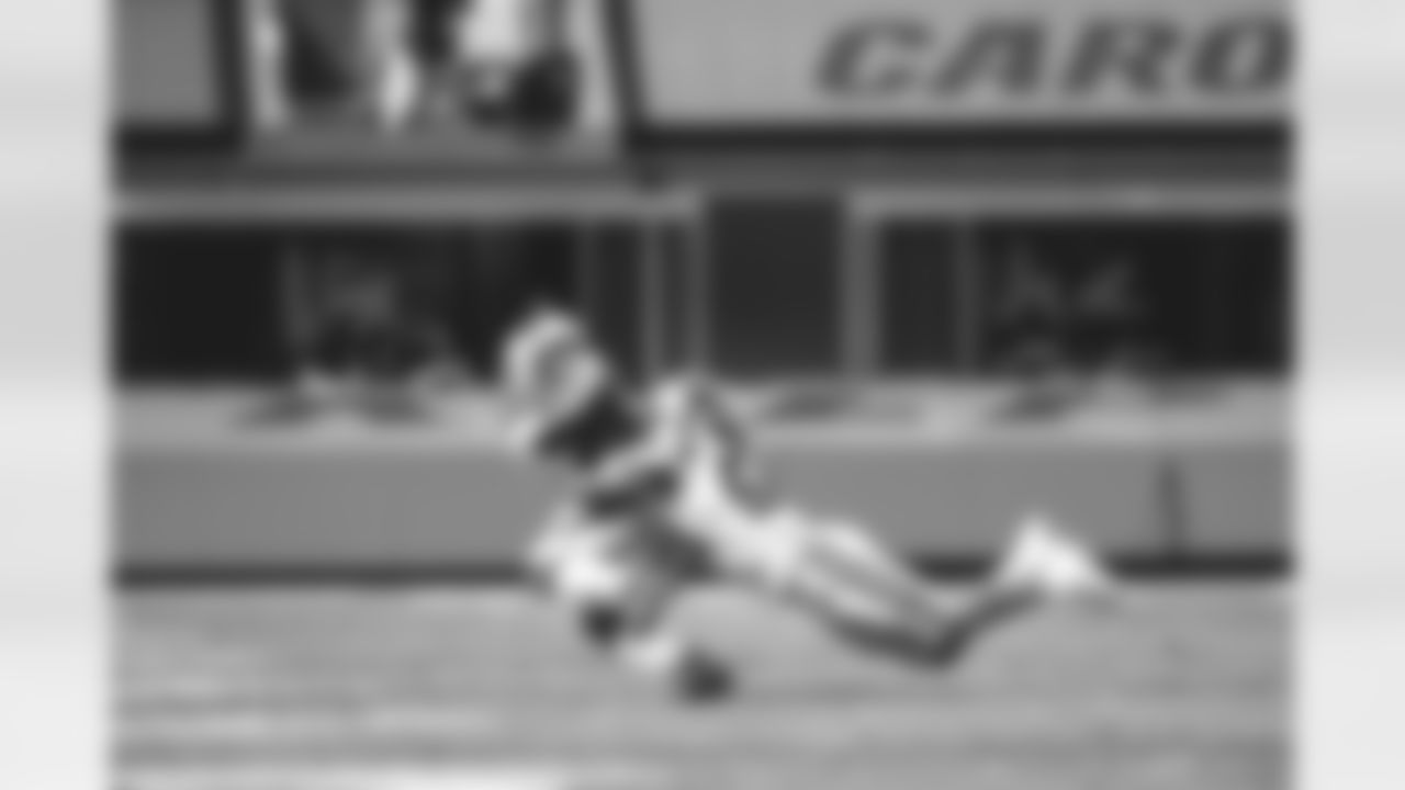 Shaq Thompson, 2020 Walter Payton Man of the Year nominee