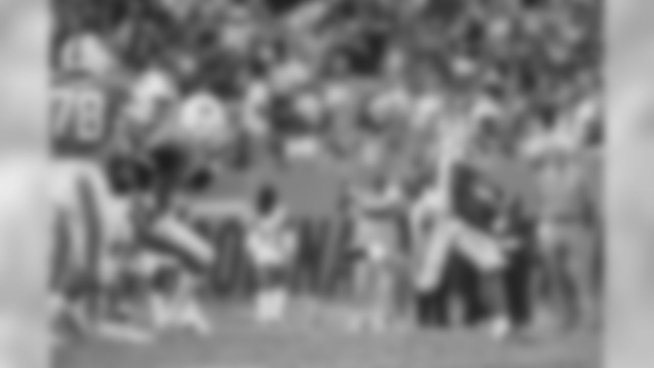 RB Cameron Artis-Payne