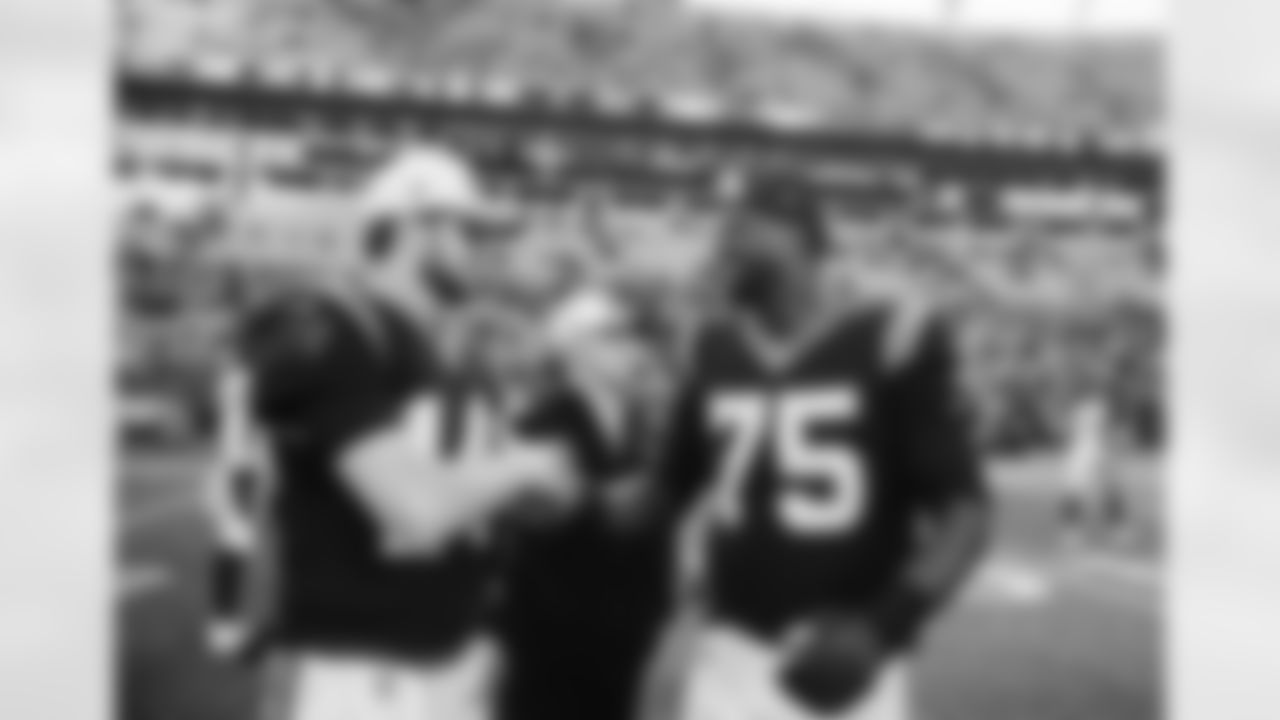 221127 Panthers vs Broncos-29