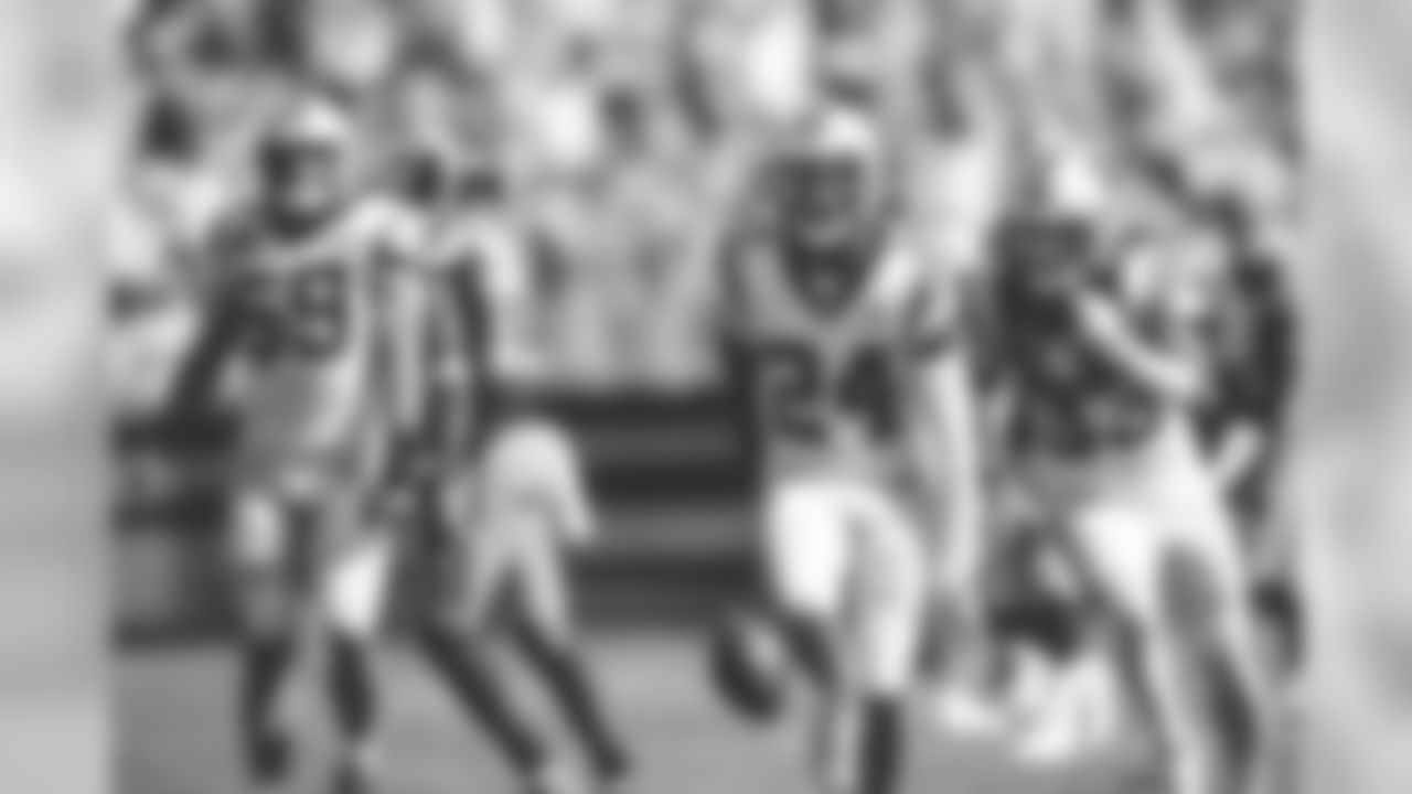 190908carvsla_3475