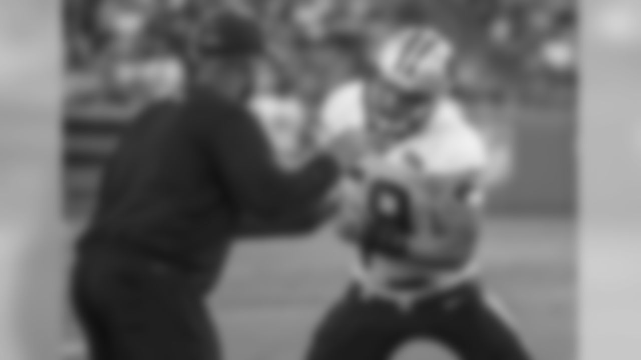 LB Luke Kuechly