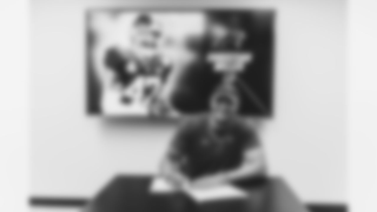 RookieSignings_42