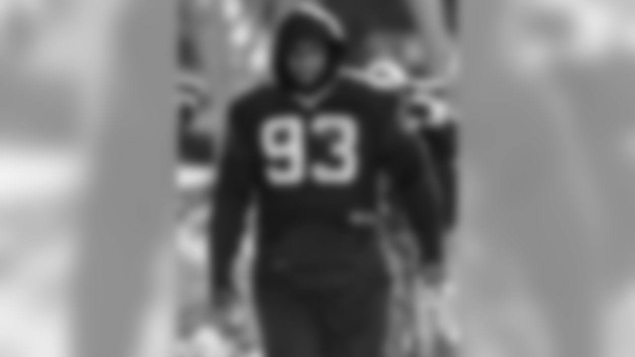 DT Kyle Love