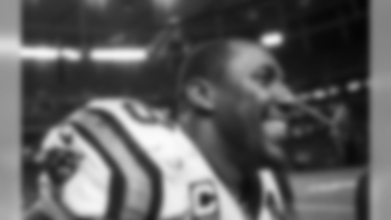 LB Thomas Davis