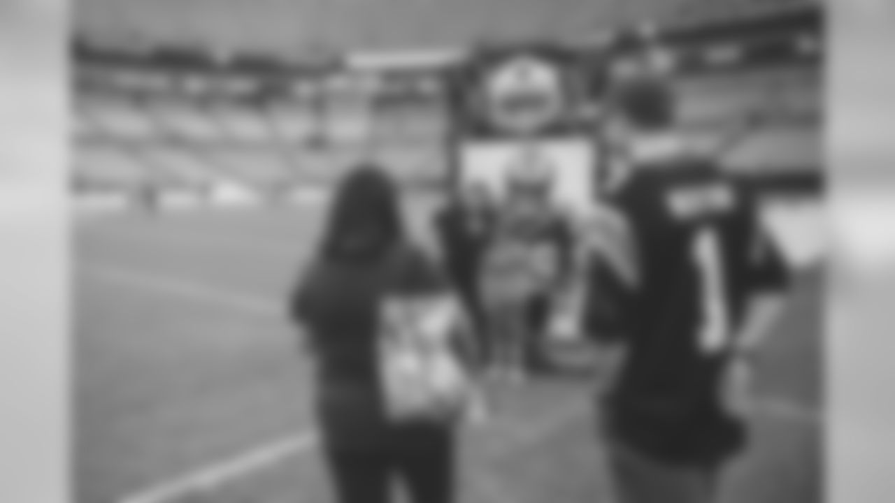 19042DraftParty_276