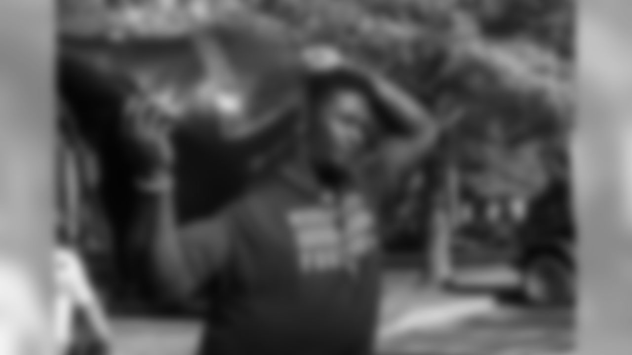 DT Kyle Love