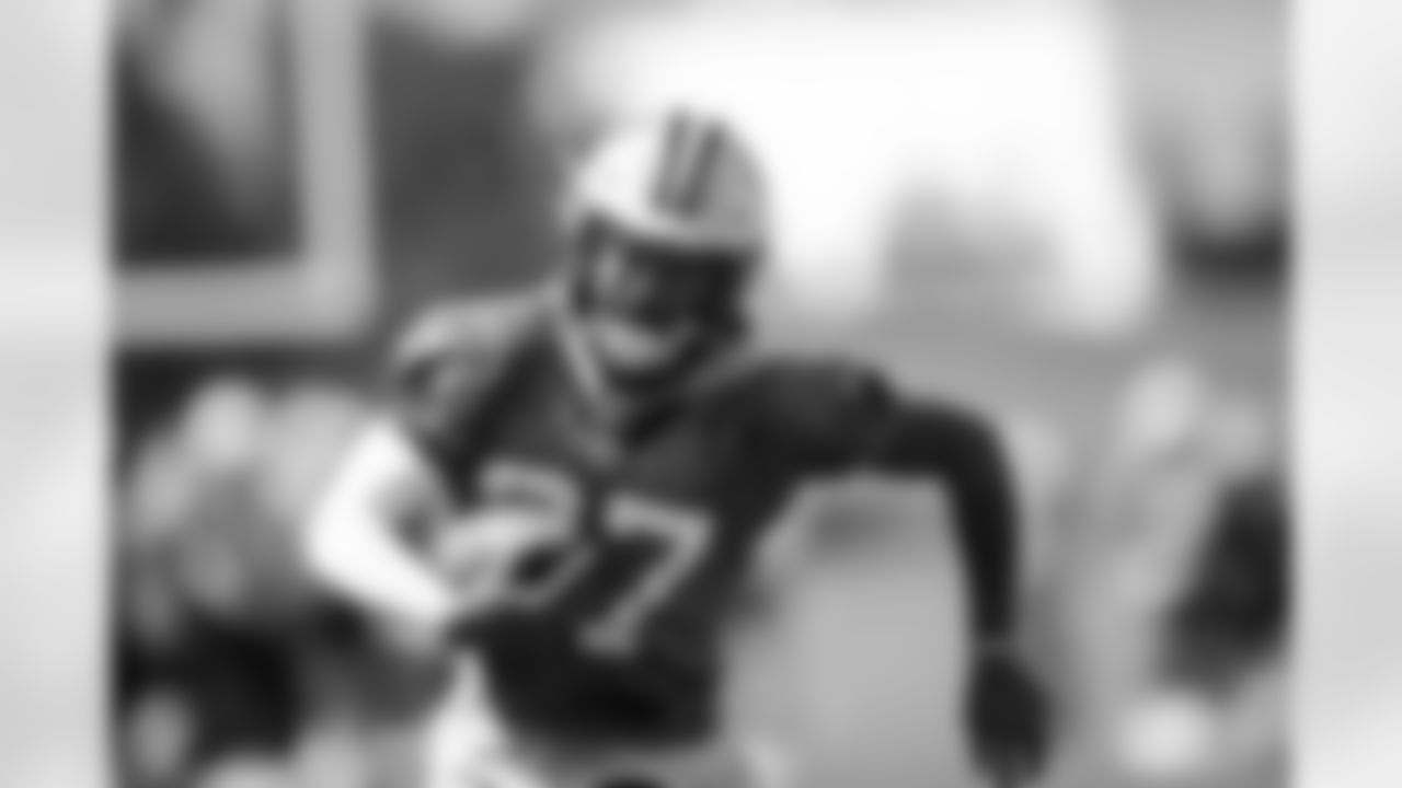 S - 27 - Kenny Robinson
