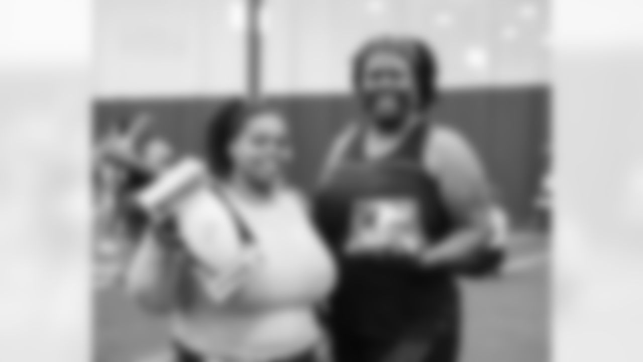 230419 InspiHER Yoga -145