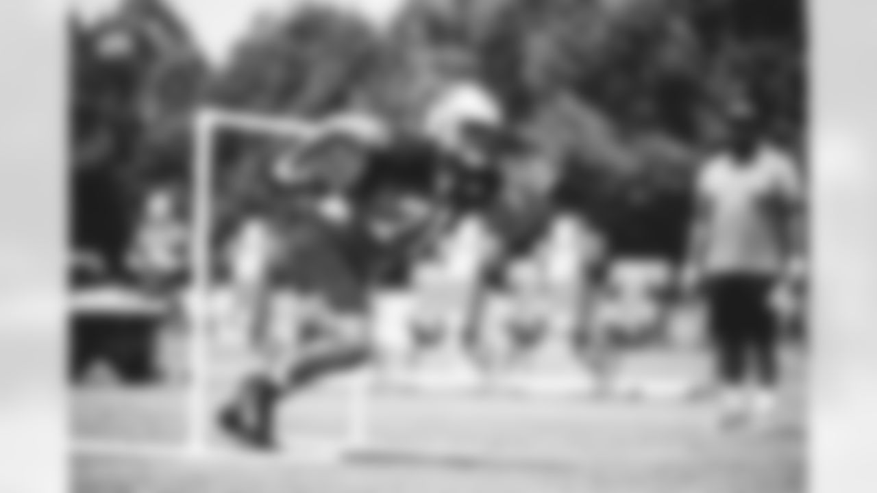71 - DT Phil Hoskins