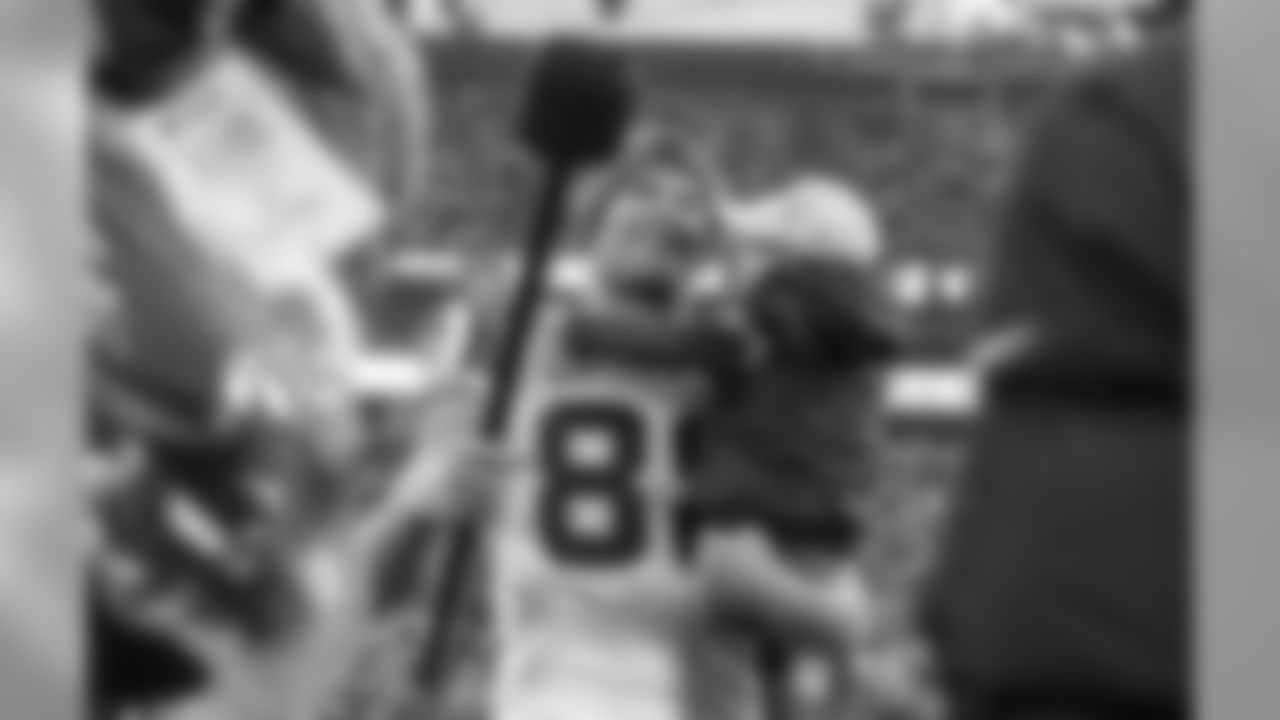 TE Greg Olsen