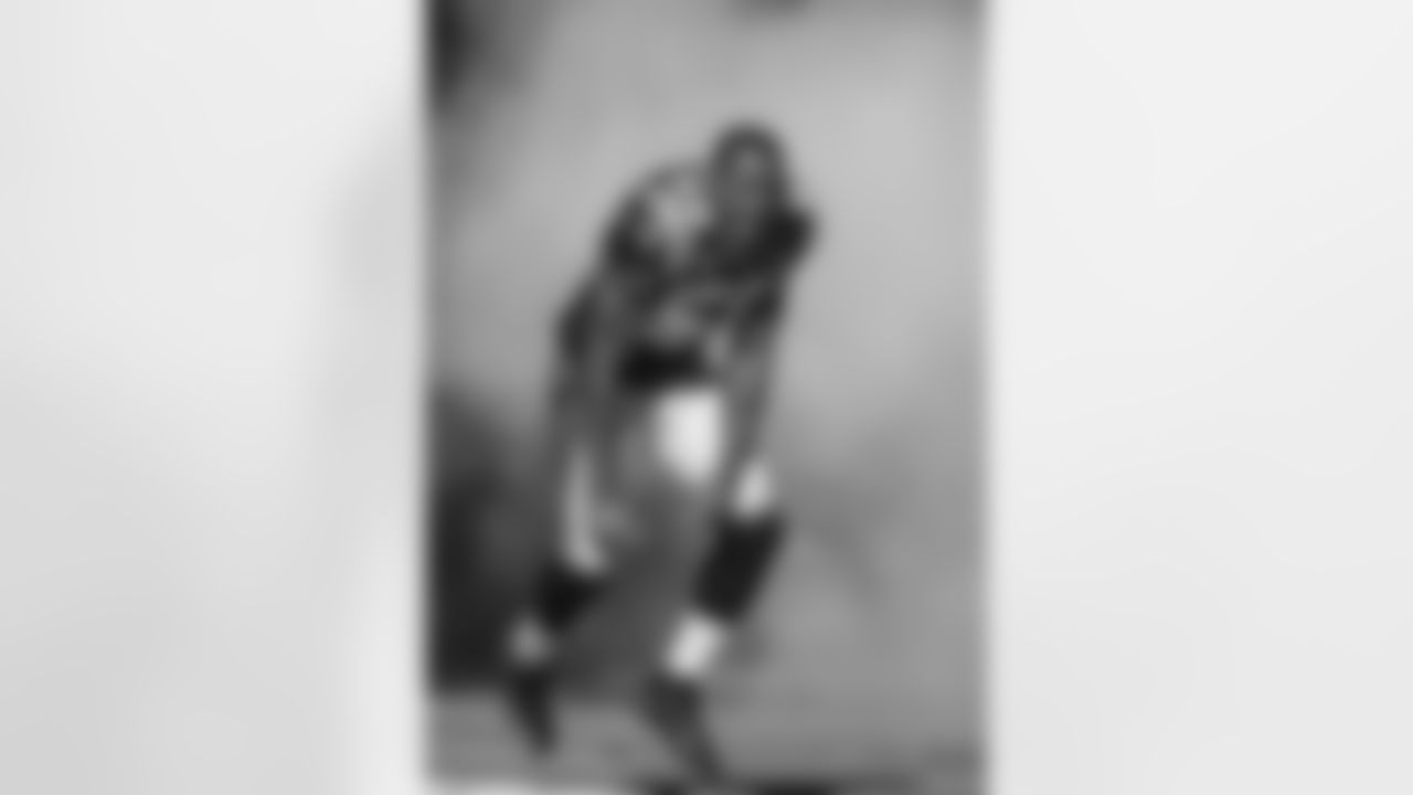LB Thomas Davis