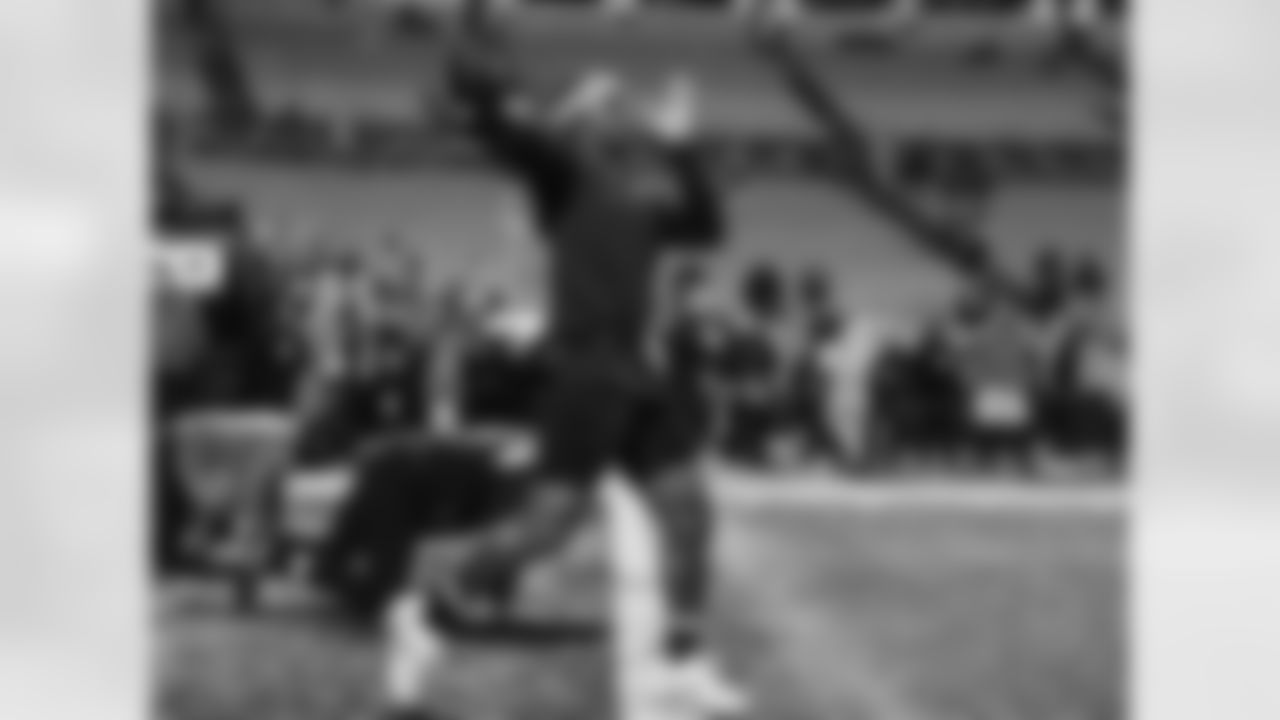 221110 Panthers vs Falcons-277