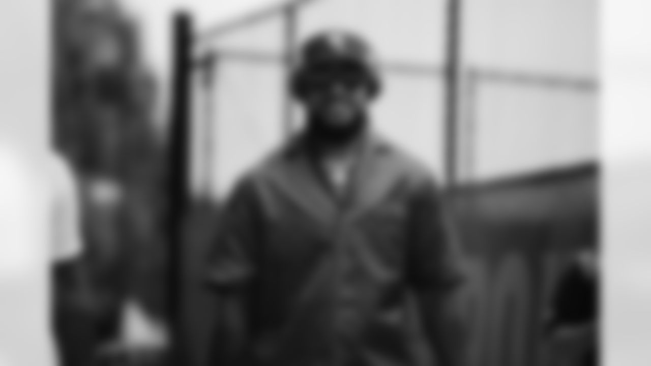 LB - Frankie Luvu