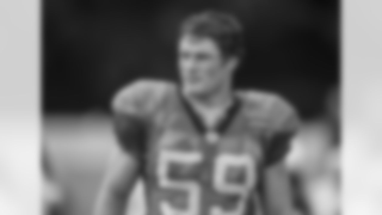 LB Luke Kuechly