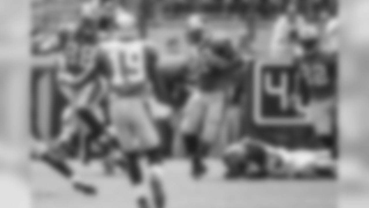 RB Jonathan Stewart