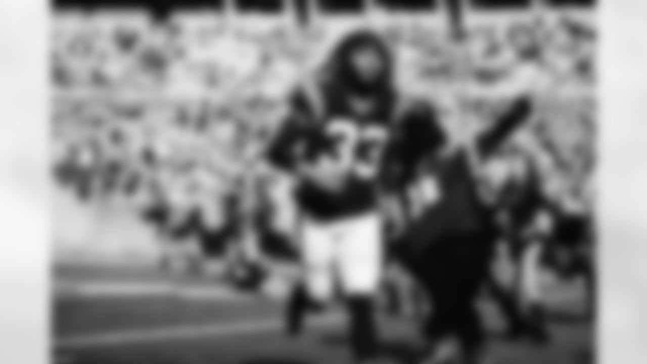 RB - 33 - D'Onta Foreman