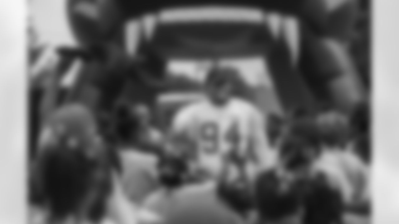 DE Kony Ealy