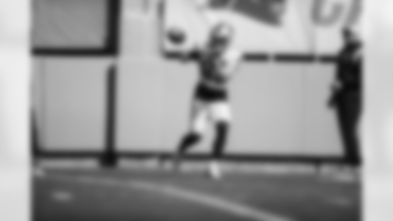 WR - 83 - Derek Wright
